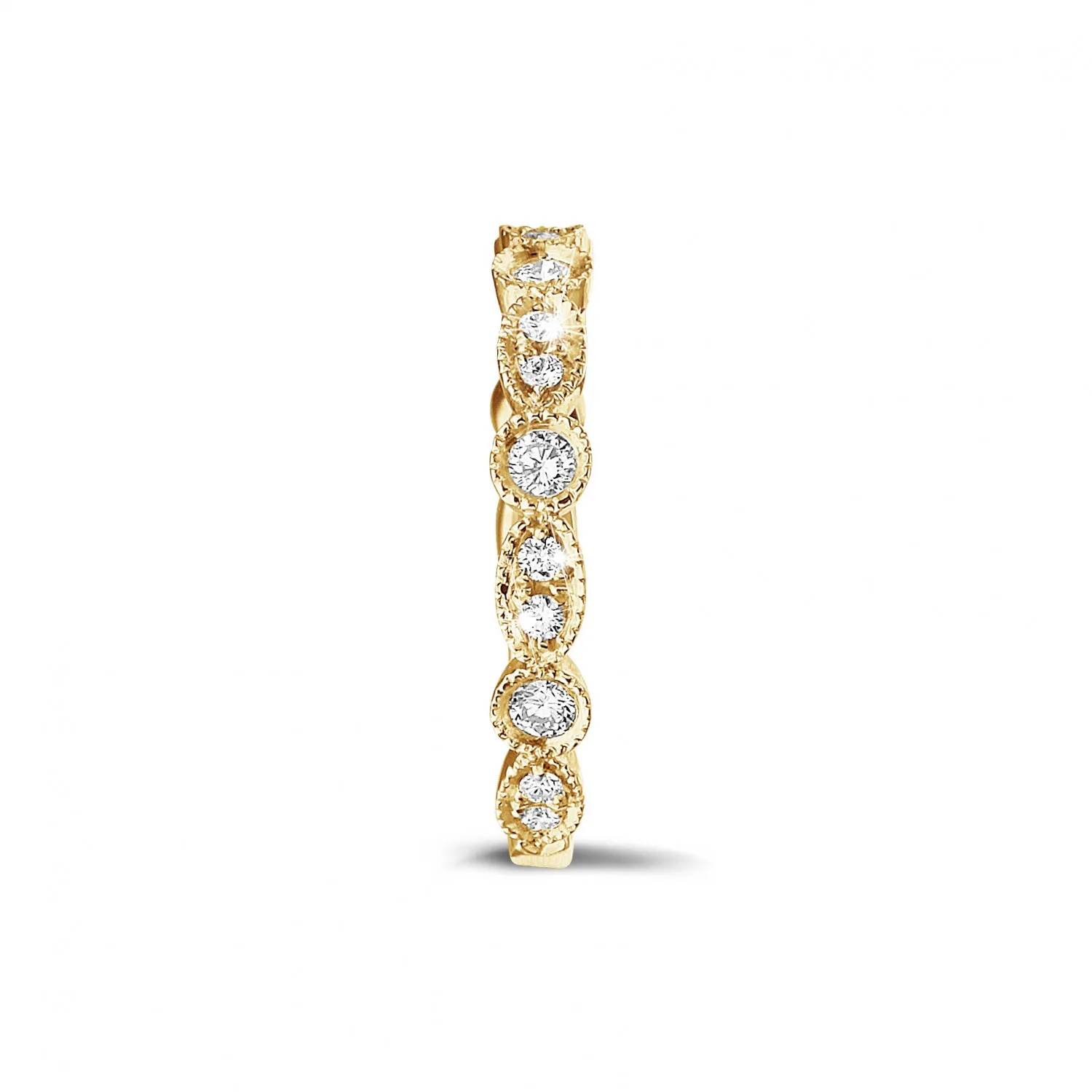 0.30 quilates alianza de combinación de diamantes en oro amarillo con diseño de marquesa 