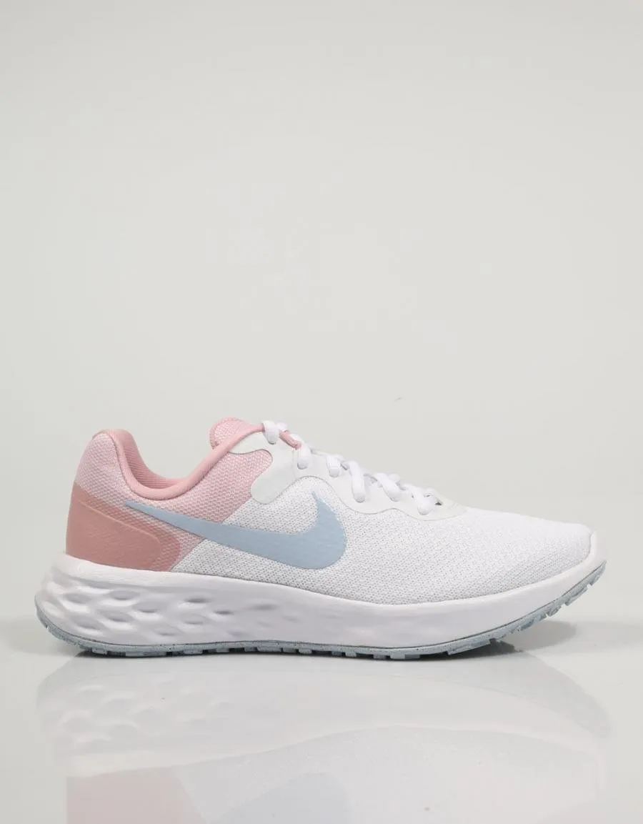  baskets NIKE Revolution en Blanc 76665