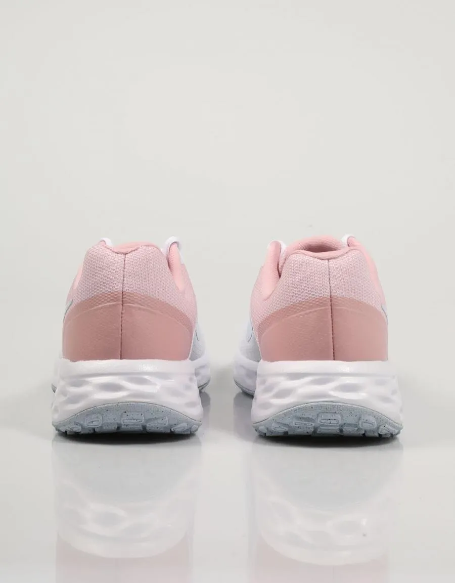  baskets NIKE Revolution en Blanc 76665