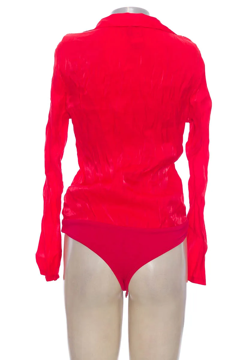 BLUSA COLOR ROJO  LOGUIN