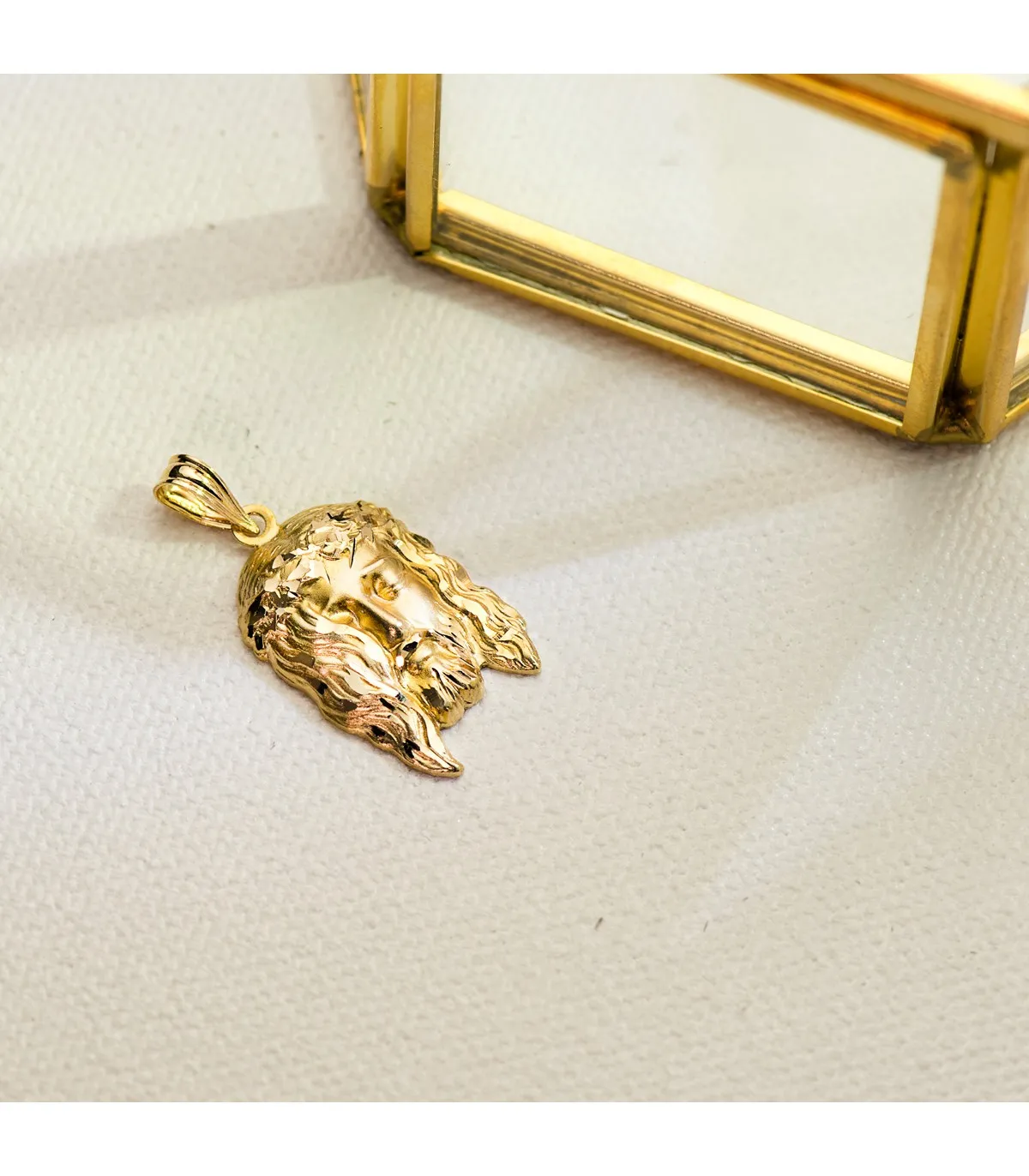 Cabeza Cristo 18 Ktes 20x14mm