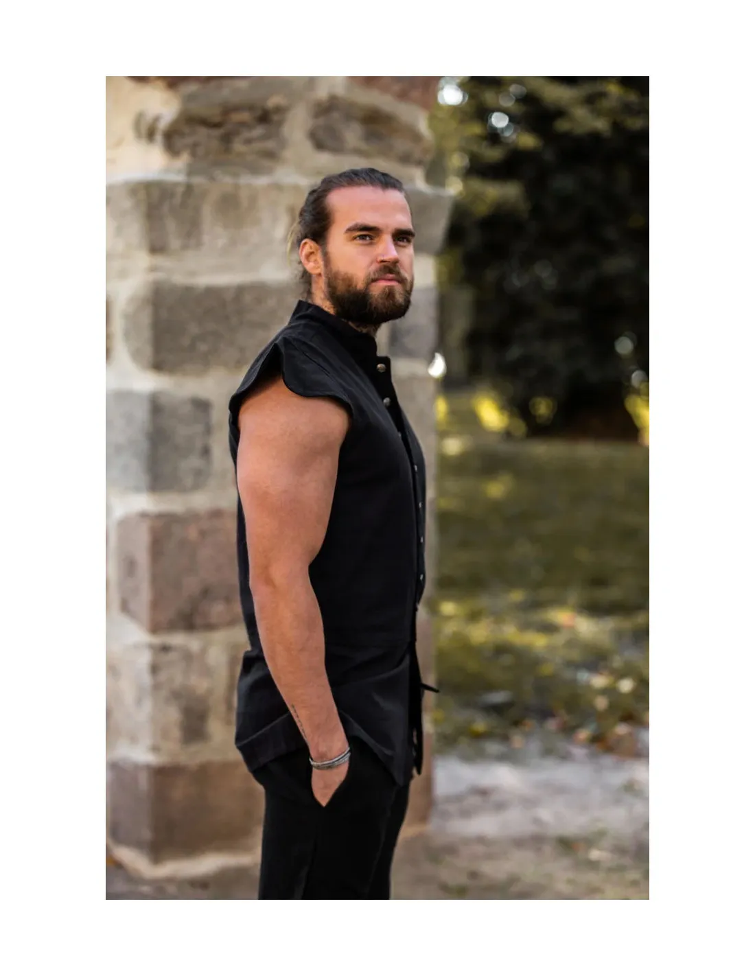 Chaleco renacentista clásico modelo Charles, color negro