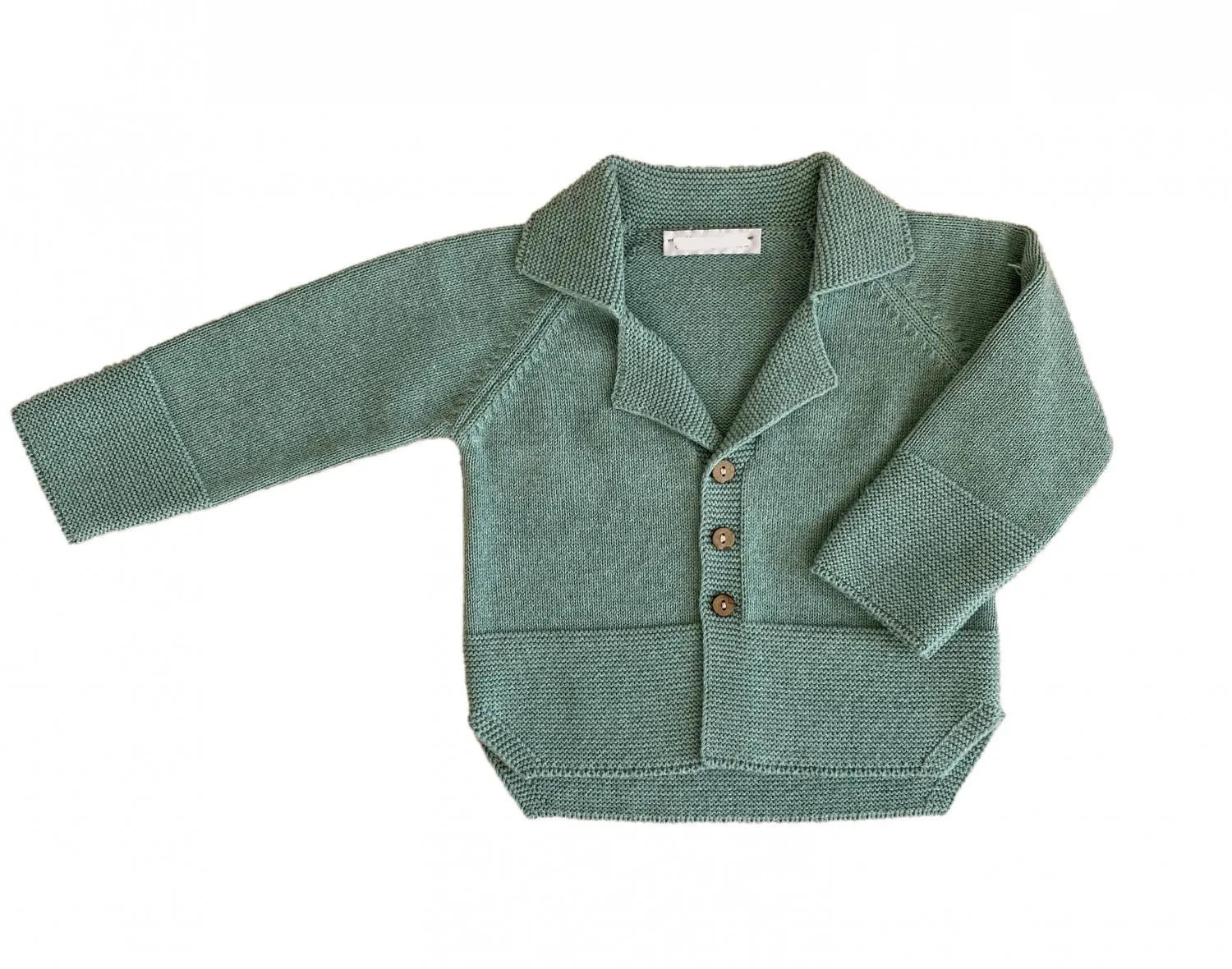 Chaqueta larga para niño color verde seco.