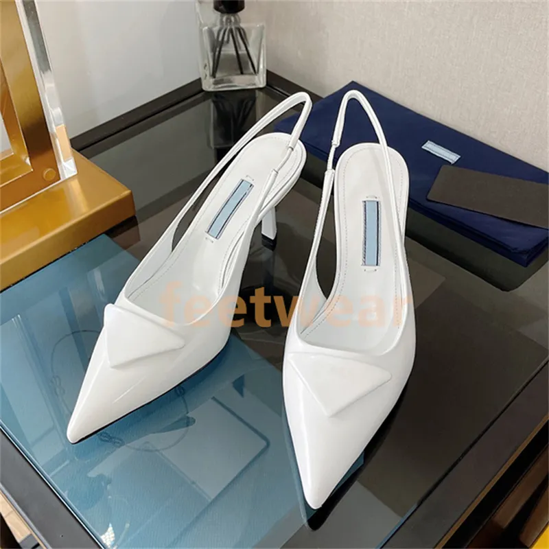 Con caja Zapatos de vestir de tacones de diseñador Logo Impreso 75 mm Bombas de cuero cepillado de tacón alto negro blanco rosa 