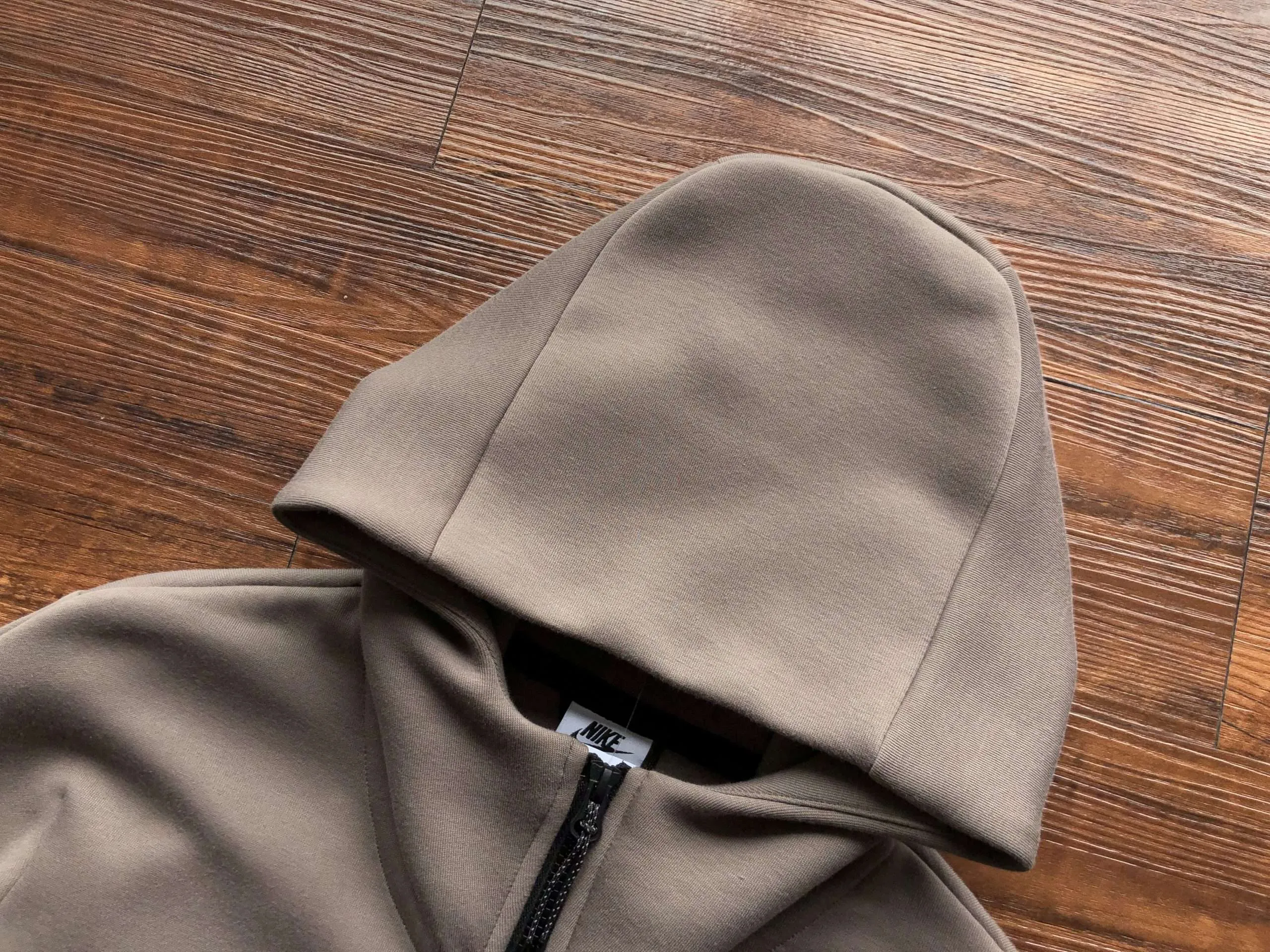 Conjunto de Chándal Nike Tech Fleece SS23