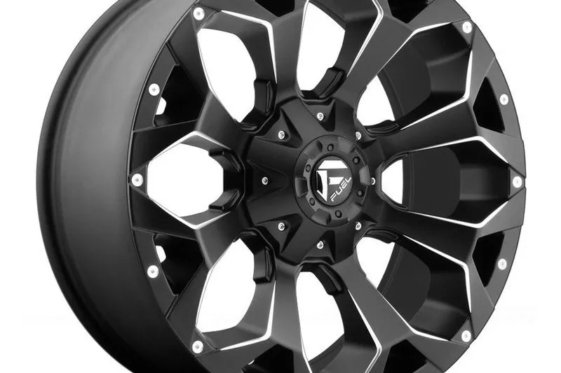 Llanta de aleación D546 Assault Matte Black Milled Fuel 9.0x17 ET2 106,1 6x135;6x139,7