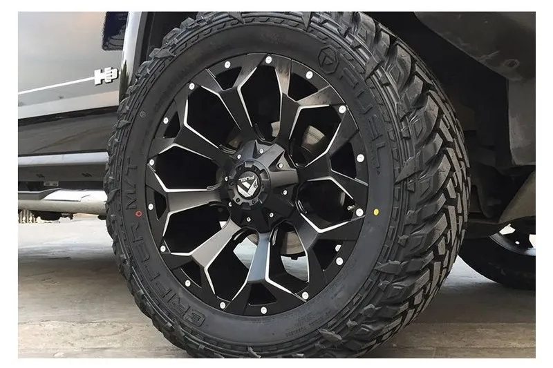 Llanta de aleación D546 Assault Matte Black Milled Fuel 9.0x17 ET2 106,1 6x135;6x139,7