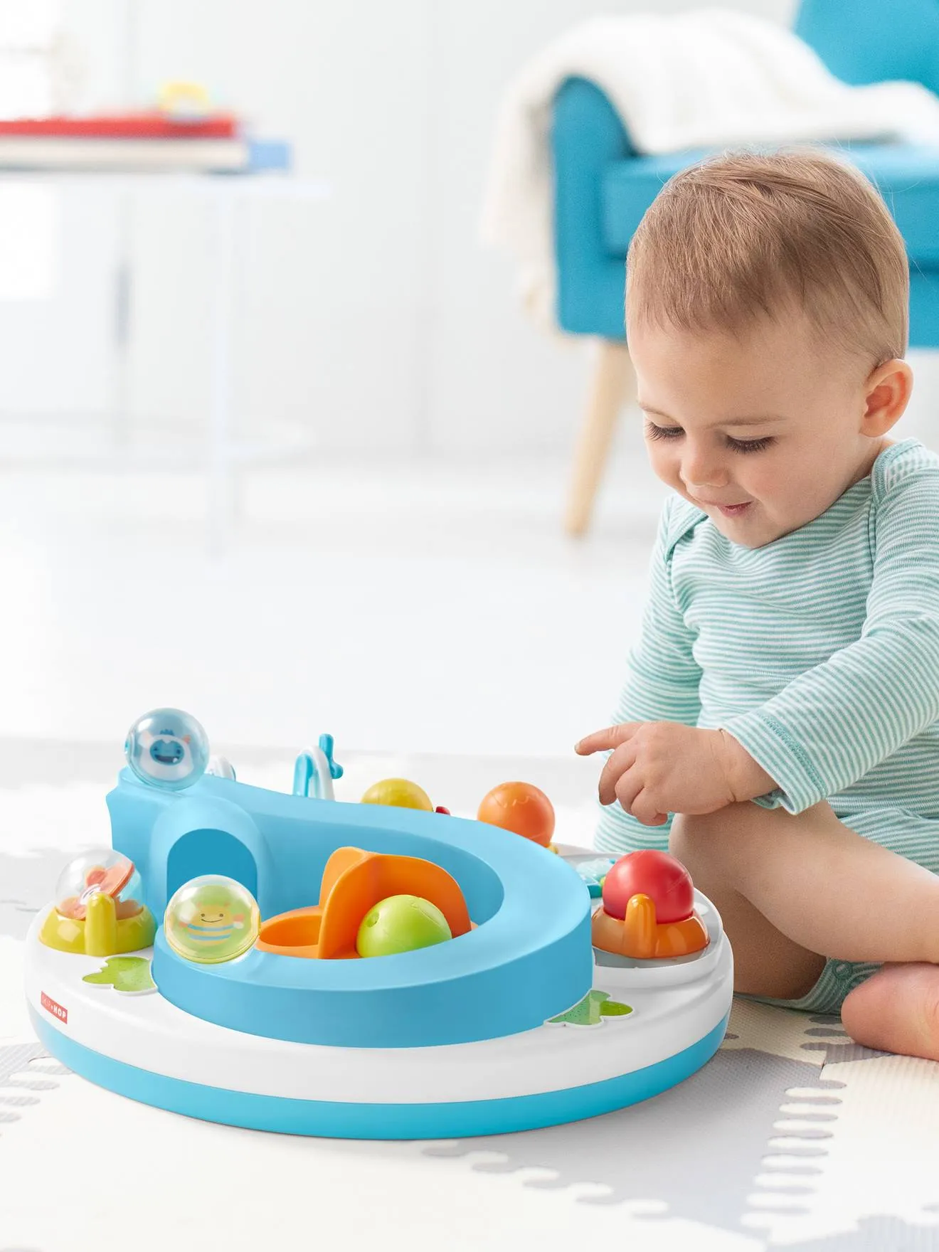 MESA DE ACTIVIDADES E&M  SKIP HOP
