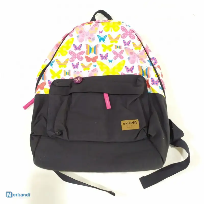 MOCHILAS URBANAS PARA ADOLESCENTES  AL POR MAYOR. VARIOS DISEñOS.