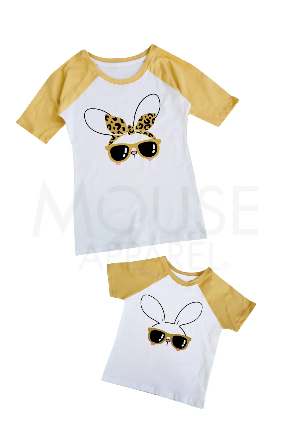 Playera Ranglan de bebé. Little Bunny