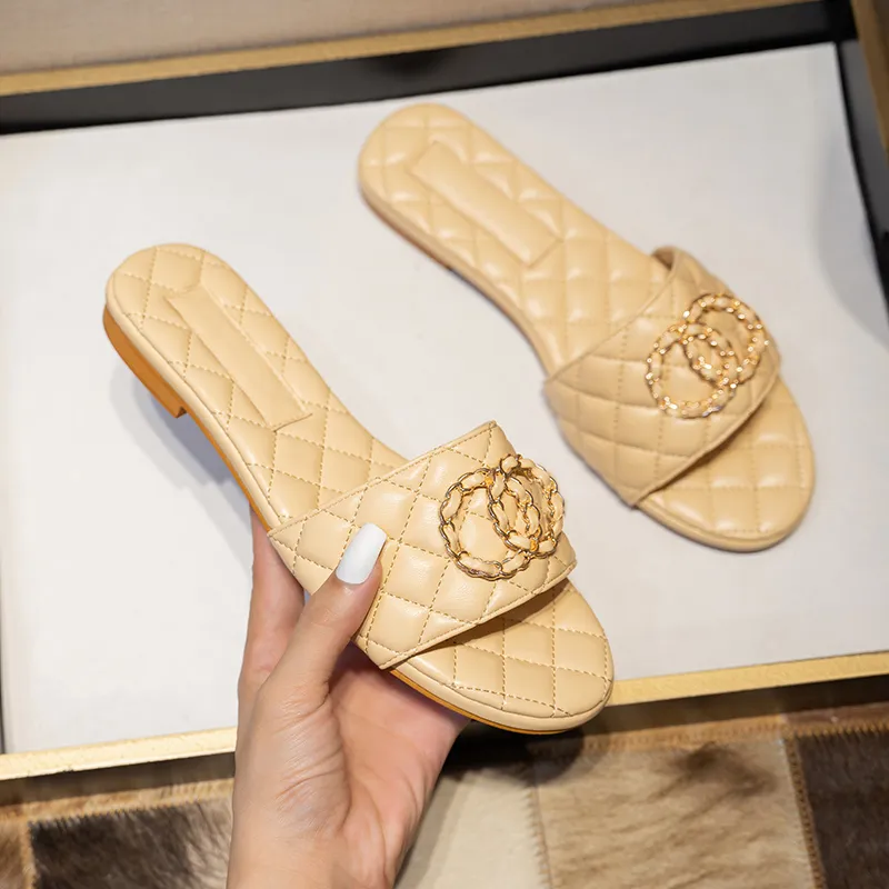 Sandalias bordadas de tacón medio de cuero Zapatillas de mujer Sandalia de diseñador Fiesta de boda para dama Diapositivas Pisos