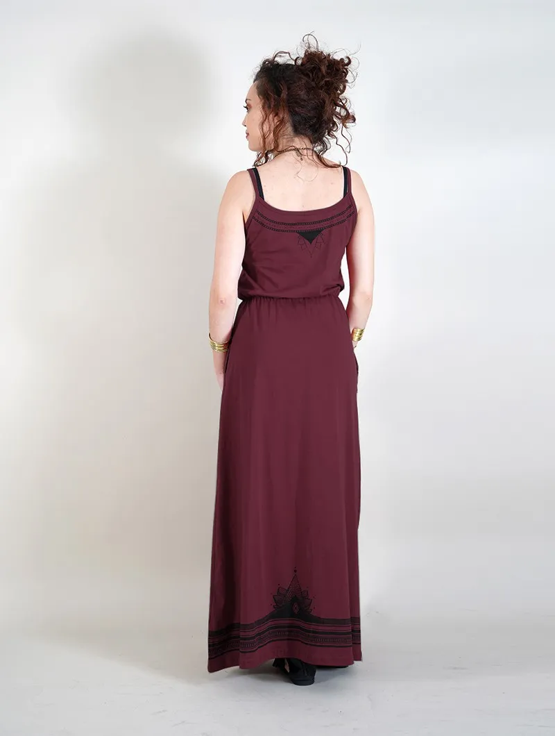 Vestido largo de tirantes con estampado 